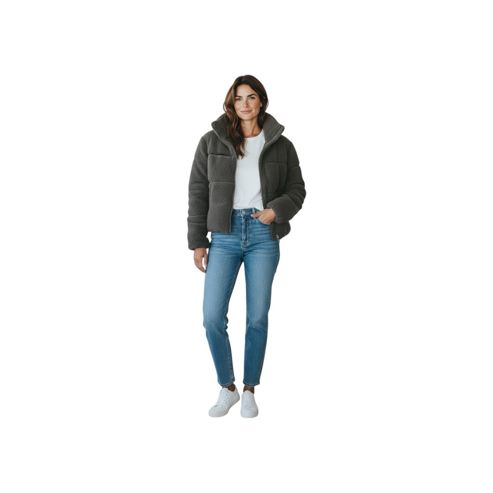 Quince Women’s Sherpa Puffer Medium Jacket Black Zip up and Snap